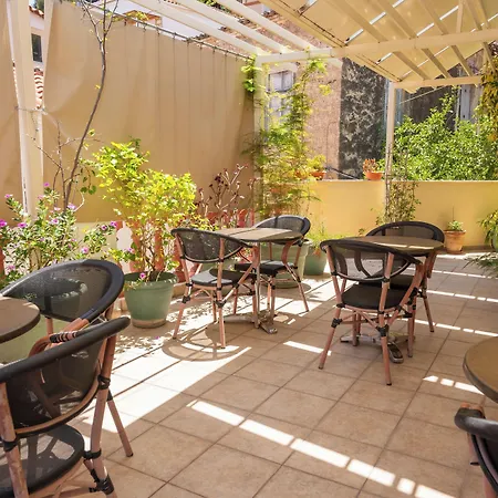 阿克泰昂城市酒店