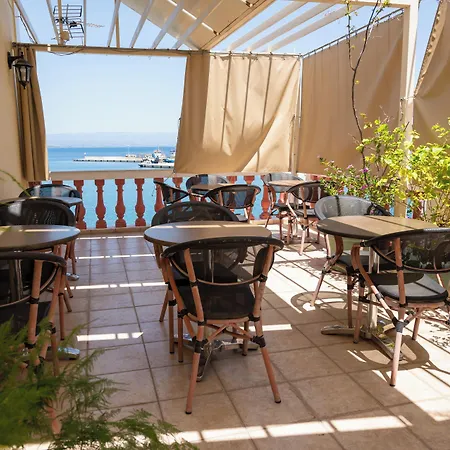 阿克泰昂城市酒店 酒店 伊西翁