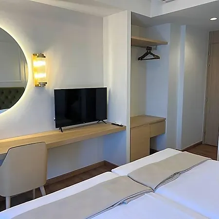Aktaion Hotel