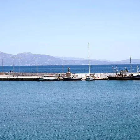 Aktaion Hotel