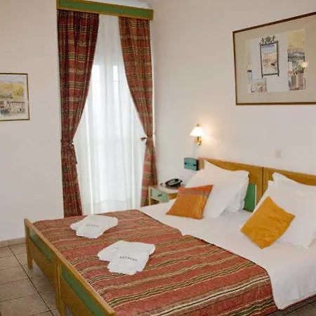 阿克泰昂城市酒店 3* 伊西翁